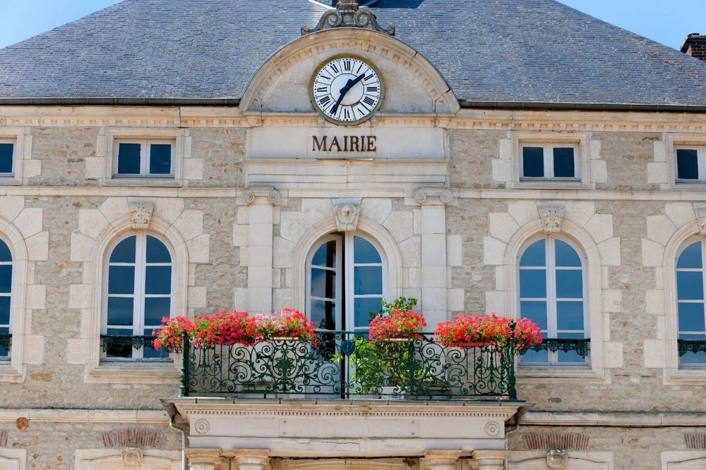 Obligation mairie eaux pluviales : ce que la commune peut vous imposer (et ce qu&rsquo;elle vous doit)